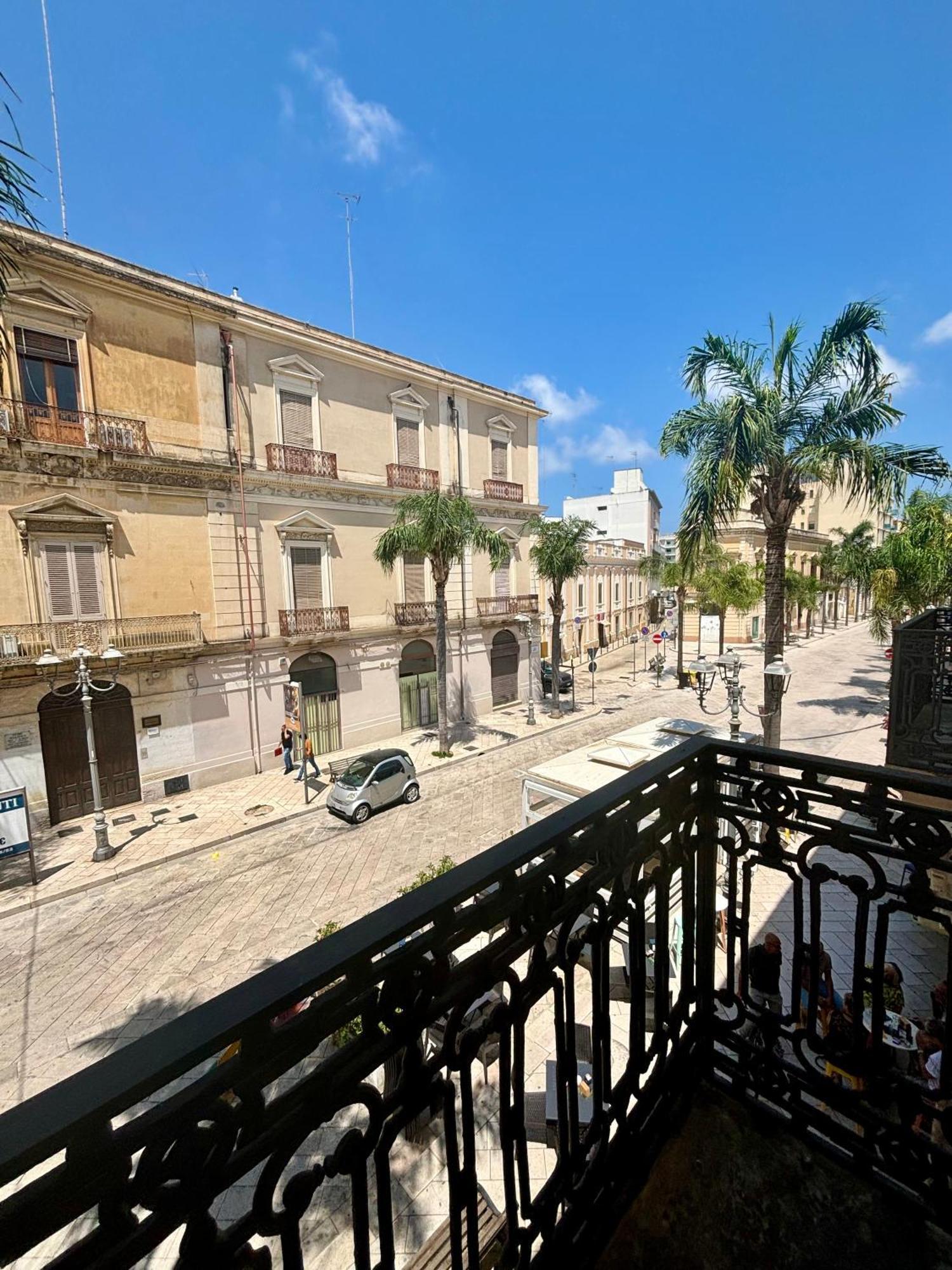 Palazzo Conserva Бриндизи Экстерьер фото